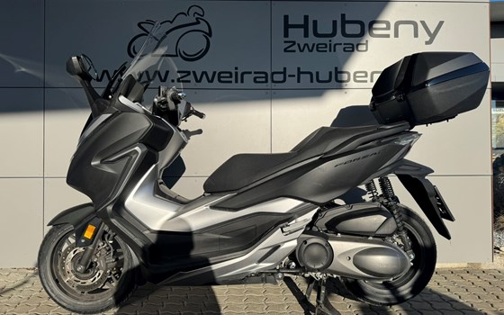 Gebrauchtmotorrad Honda Forza 300 - Bild 4