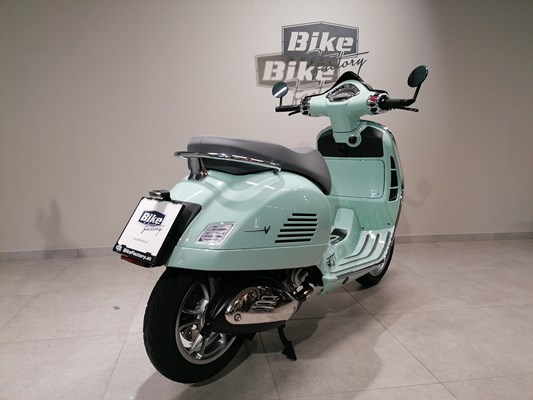 Vespa GTS 310 (Verde Relax) - Bild 3