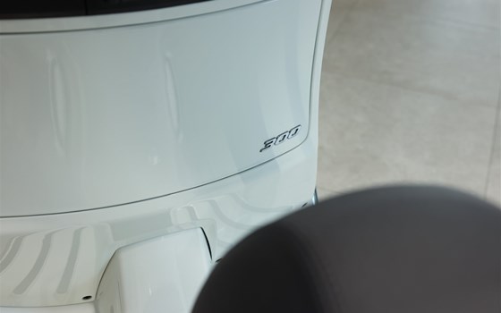 Neufahrzeug Vespa GTS 300 hpe Super - Bild 3