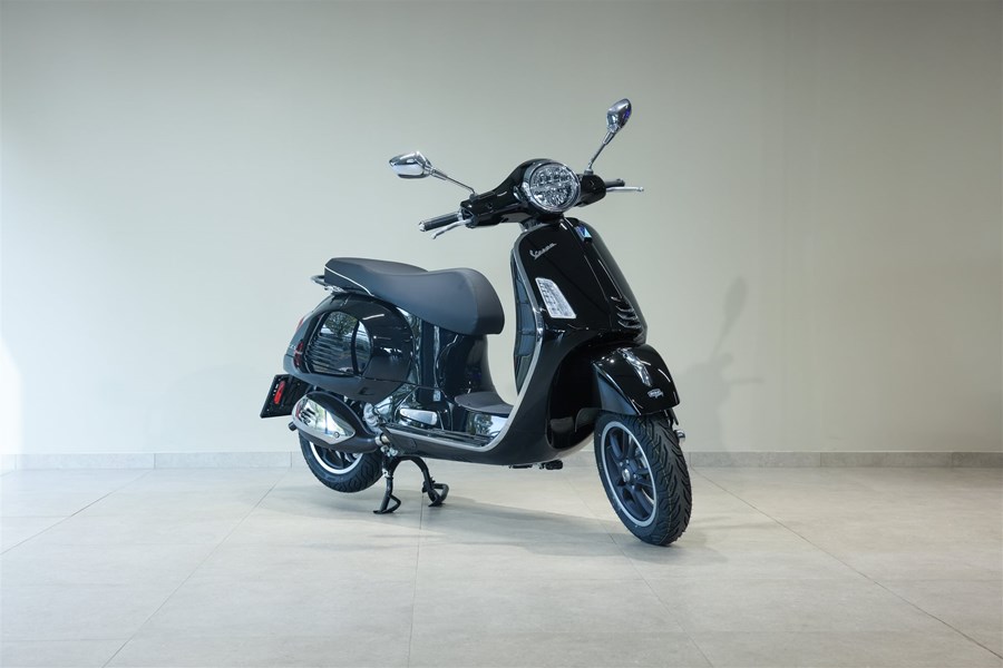Vespa GTS 300 hpe Super