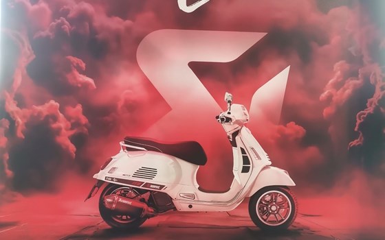 Neufahrzeug Vespa GTS 300 hpe Super - Bild 3