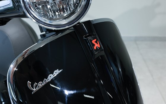 Neufahrzeug Vespa GTS 300 hpe Super - Bild 8