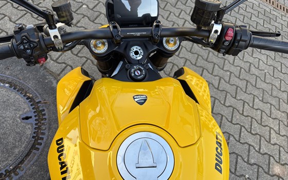 Neufahrzeug Ducati Streetfighter V2 S - Bild 3