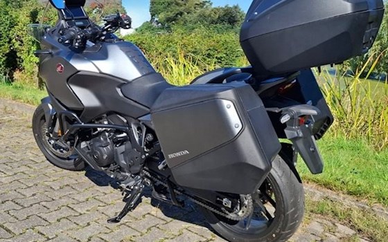 Gebrauchtmotorrad Honda NT1100 DCT - Bild 4