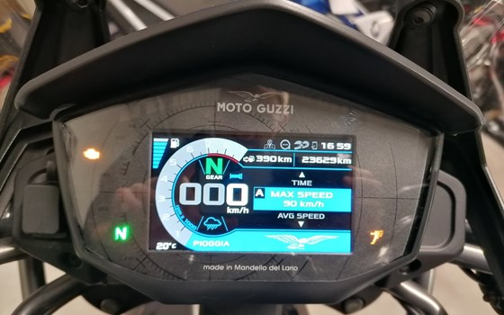 Gebrauchtmotorrad Moto Guzzi V85 TT Travel - Bild 8