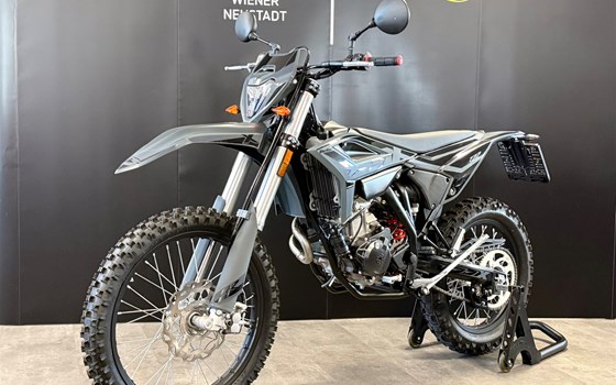 Neufahrzeug Beta RR 4T 125 T X Special Edition - Bild 1