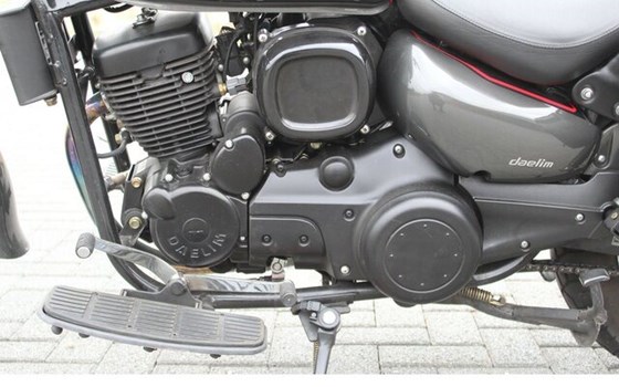 Gebrauchtmotorrad Daelim VL 125 Daystar - Bild 10