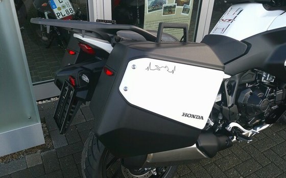 Gebrauchtmotorrad Honda NT1100 DCT - Bild 10
