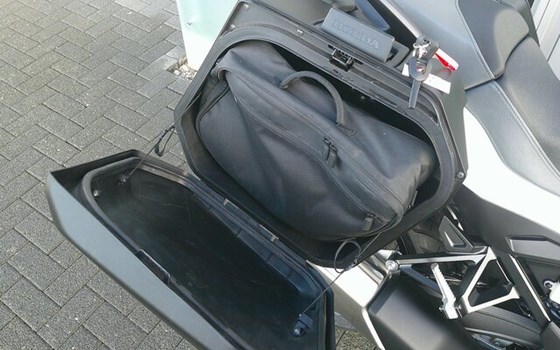 Gebrauchtmotorrad Honda NT1100 DCT - Bild 19