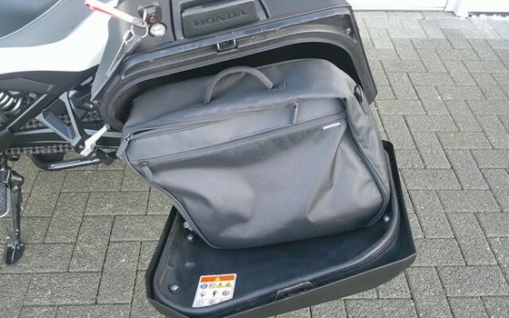 Gebrauchtmotorrad Honda NT1100 DCT - Bild 22