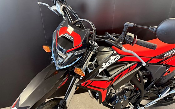 Neufahrzeug Beta RR Motard 125 T - Bild 2