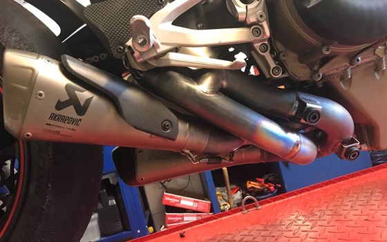 Gebrauchtmotorrad Ducati Streetfighter V4 S - Bild 12