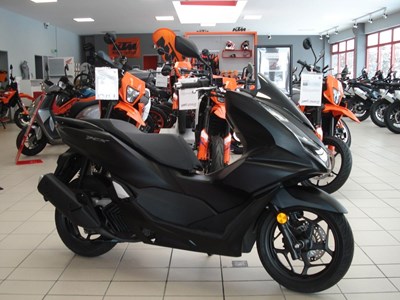 PCX125