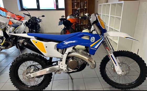 Gebrauchtmotorrad Husqvarna TE 300 Heritage - Bild 2