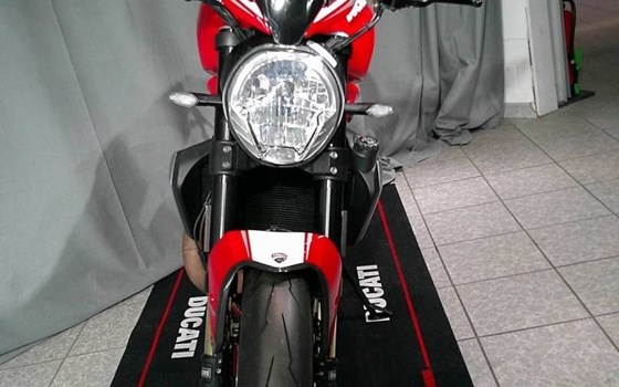 Gebrauchtmotorrad Ducati Monster 1200 R - Bild 3