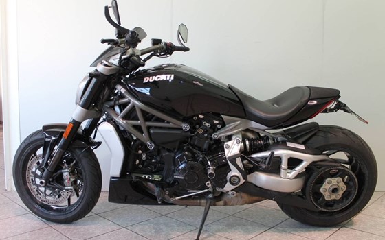 Gebrauchtmotorrad Ducati XDiavel S - Bild 2