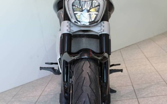 Gebrauchtmotorrad Ducati XDiavel S - Bild 3