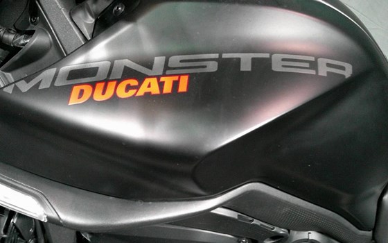 Gebrauchtmotorrad Ducati Monster 30° Anniversario - Bild 16