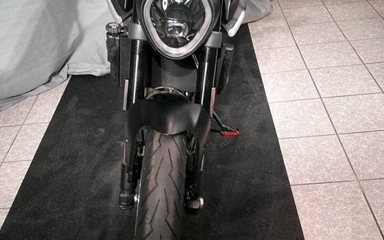 Gebrauchtmotorrad Ducati Monster 30° Anniversario - Bild 3