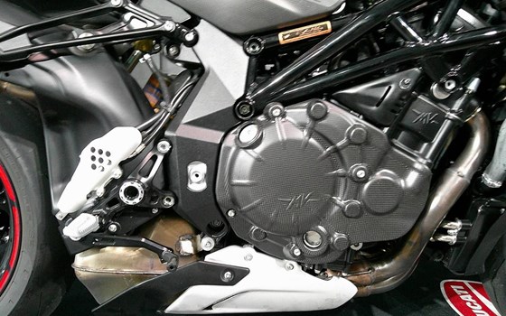 Gebrauchtmotorrad MV Agusta Brutale 1000 RR - Bild 8