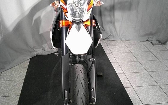 Gebrauchtmotorrad KTM 690 SMC R - Bild 3