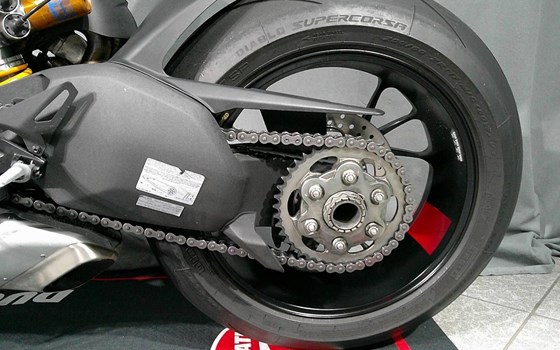 Gebrauchtmotorrad Ducati Panigale V4 S - Bild 12