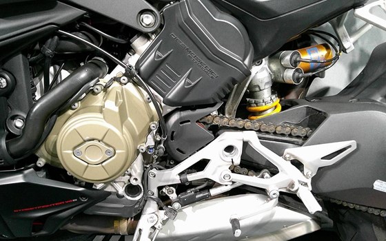 Gebrauchtmotorrad Ducati Streetfighter V4 S - Bild 11