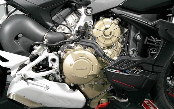 Gebrauchtmotorrad Ducati Streetfighter V4 S - Bild 8