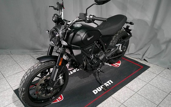 Gebrauchtmotorrad Ducati Scrambler Icon Dark - Bild 13