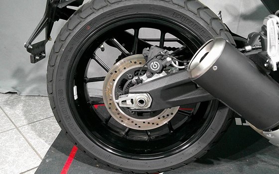 Gebrauchtmotorrad Ducati Scrambler Icon Dark - Bild 7