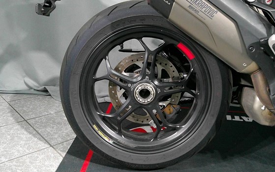 Gebrauchtmotorrad Ducati Multistrada V4 Pikes Peak - Bild 7