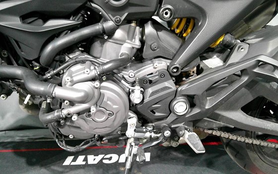 Gebrauchtmotorrad Ducati Monster + - Bild 11