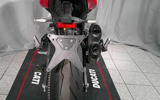 Gebrauchtmotorrad Ducati Monster + - Bild 4