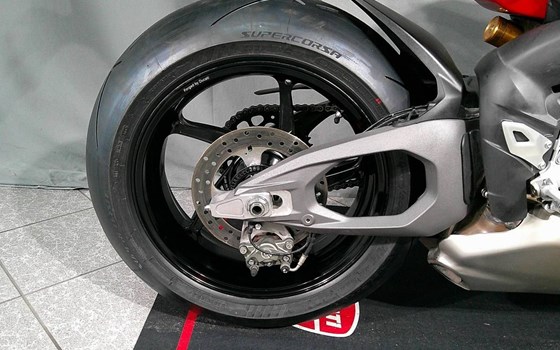 Gebrauchtmotorrad Ducati Panigale V4 S - Bild 7