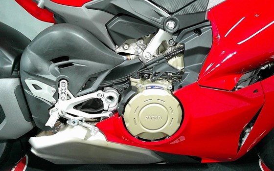 Gebrauchtmotorrad Ducati Panigale V4 S - Bild 8