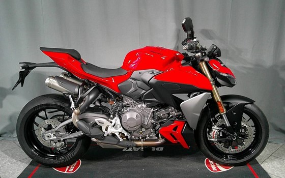 Gebrauchtmotorrad Ducati Streetfighter V2 - Bild 1