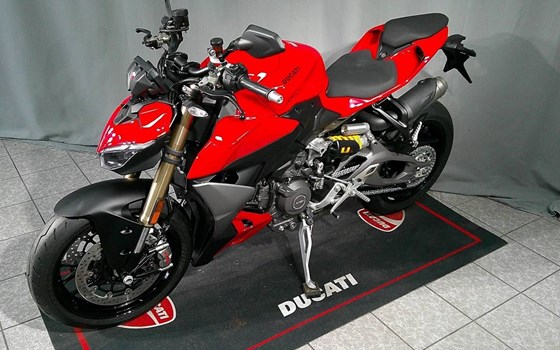 Gebrauchtmotorrad Ducati Streetfighter V2 - Bild 13