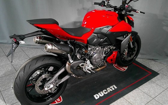 Gebrauchtmotorrad Ducati Streetfighter V2 - Bild 14