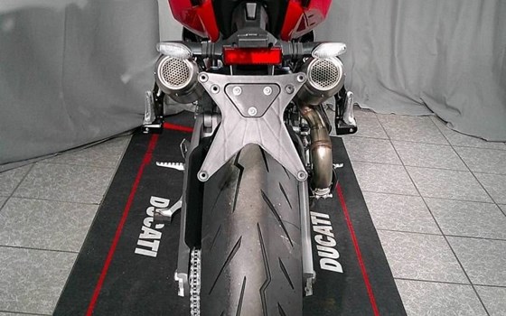 Gebrauchtmotorrad Ducati Streetfighter V2 - Bild 4