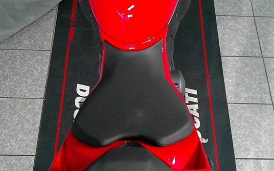 Gebrauchtmotorrad Ducati Streetfighter V2 - Bild 5