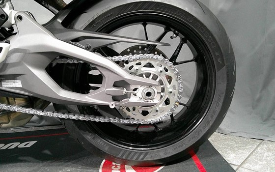 Gebrauchtmotorrad Ducati Panigale V2 S - Bild 12
