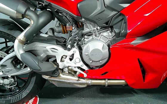 Gebrauchtmotorrad Ducati Panigale V2 S - Bild 8