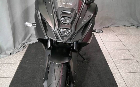 Neufahrzeug Suzuki GSX-8R - Bild 3