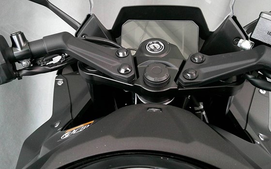 Neufahrzeug Suzuki GSX-8R - Bild 6