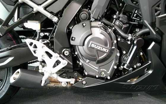 Neufahrzeug Suzuki GSX-8R - Bild 8