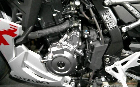 Neufahrzeug Suzuki GSX-8R - Bild 11