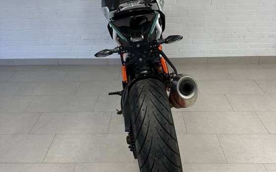 Gebrauchtmotorrad KTM 1290 Super Duke R - Bild 11