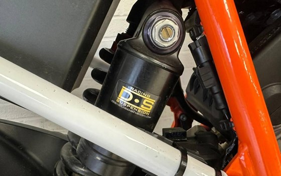 Gebrauchtmotorrad KTM 1290 Super Duke R - Bild 5