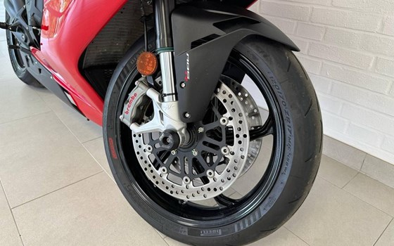 Gebrauchtmotorrad MV Agusta F3 800 R - Bild 4