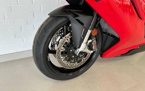 Gebrauchtmotorrad MV Agusta F3 800 R - Bild 9